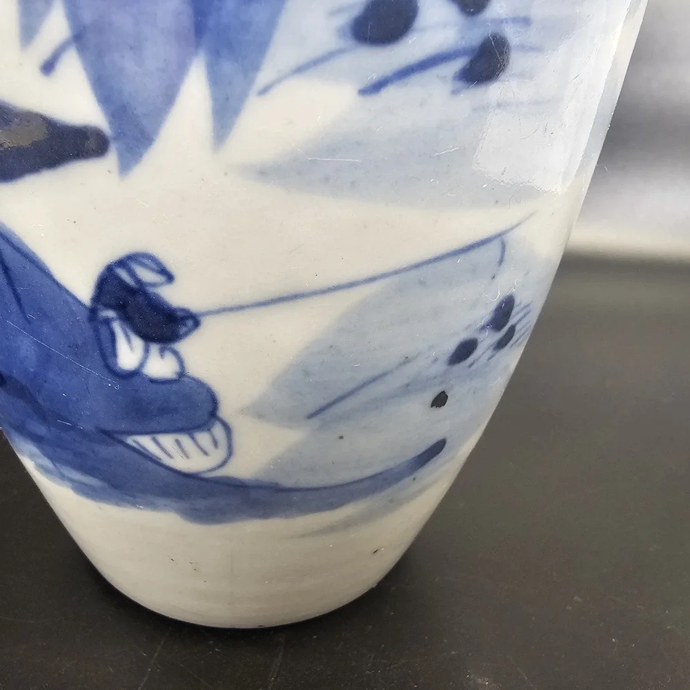 19th Century Japanese blue white vase hand painted decorative